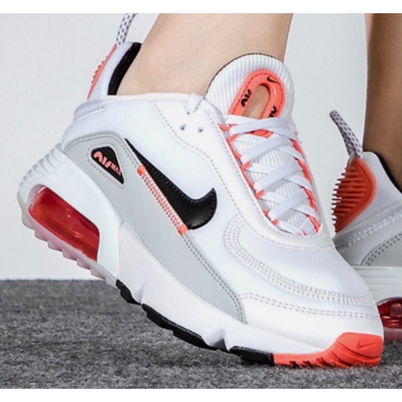 Nike Air Max 2090 Women's White Coral Black Athletic Sneakers Shoes Size 9 - Picture 2 of 12
